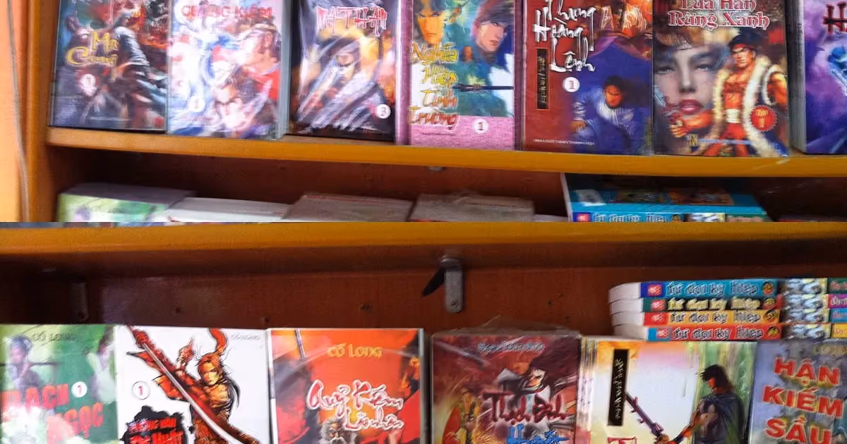 Wikimedia Commons photograph of wuxia novels on a bookstore shelf